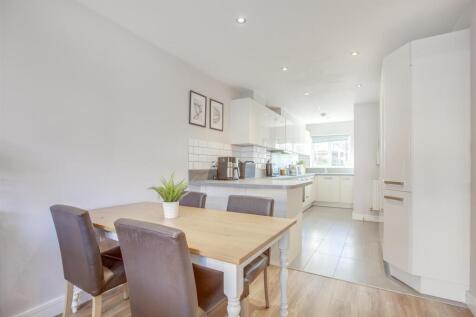 Dining/Kitchen