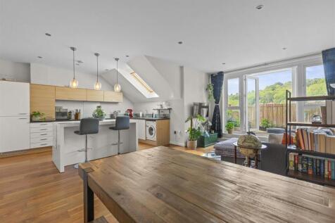 14 Rollings House, Wrights Meadow Road, HP11 1NQ-4