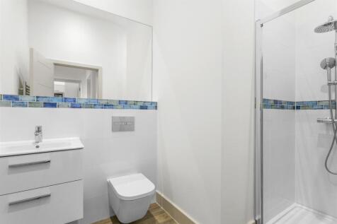 Flat 5, Harlow House, Harlow Road, HP13 6AA-7.jpg