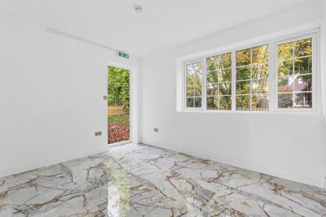 Acme House, Wooburn Moor, HP10 0NH NEW-6.jpg