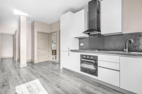 Flat 41 Cube House, HP22 5TB-6.jpg