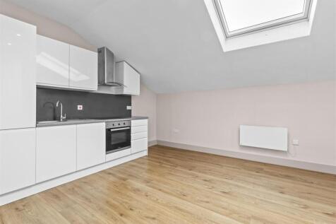 38 Cube House, Quilters Way, HP22 5TB-4.jpg