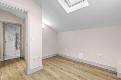 38 Cube House, Quilters Way, HP22 5TB-1.jpg