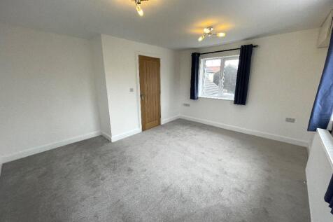 Lounge/Bedroom 1