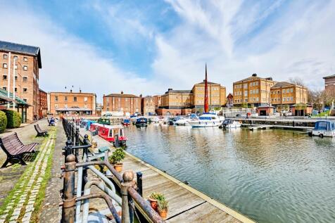 Docks 