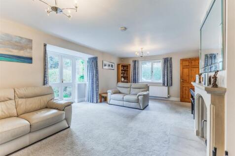 amended living room 2.jpg