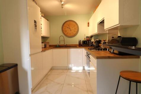 KITCHEN X2- Rowett.JPG