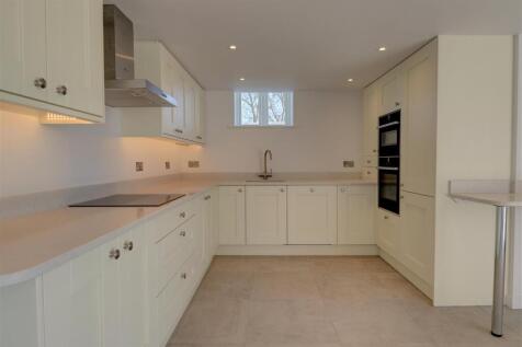 Open-plan Kitchen