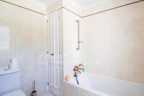 Bathroom Chalet in Trebaluger