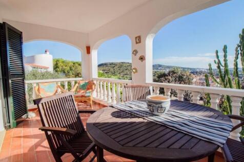 House near the sea in Menorca