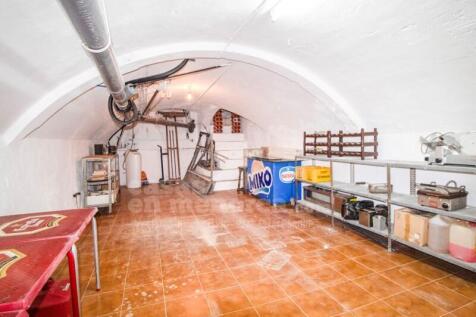 Basement Property Alaior
