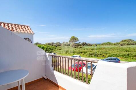 Terrace with sea views in Son Bou