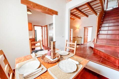 Duplex house with terrace in Ciutadella