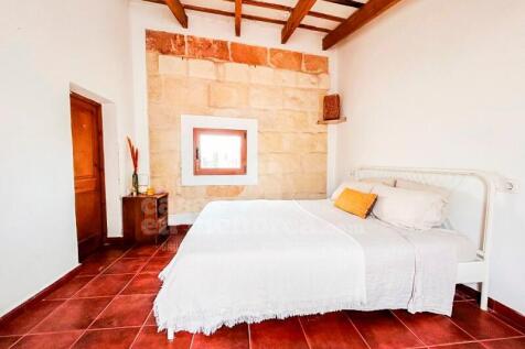 Duplex house with terrace in Ciutadella