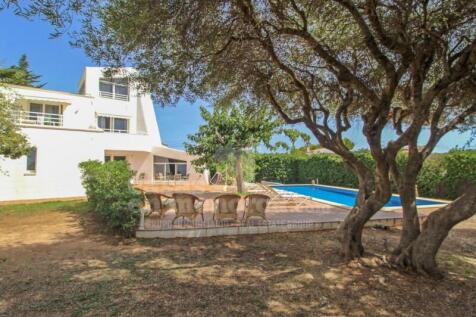 Villa with tourist license in Son Vilar