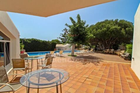 Villa with tourist license in Son Vilar