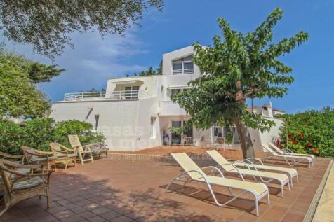 Villa with tourist license in Son Vilar