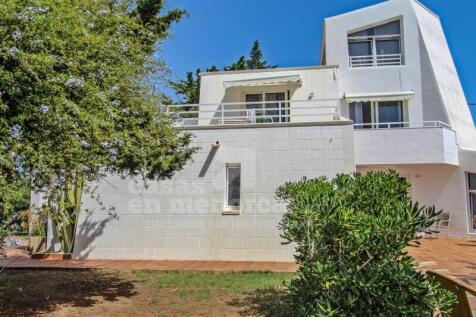 Villa with tourist license in Son Vilar