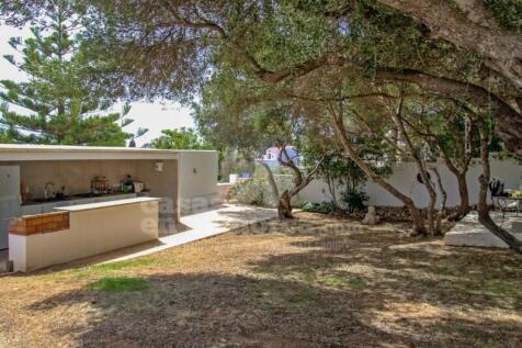 Villa with tourist license in Son Vilar