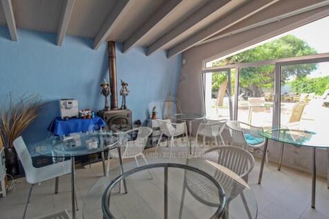 Villa with tourist license in Son Vilar