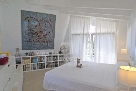 Villa with tourist license in Son Vilar