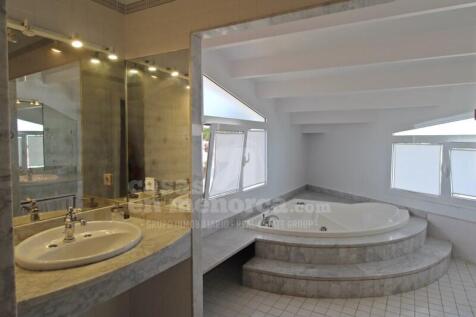 Villa with tourist license in Son Vilar