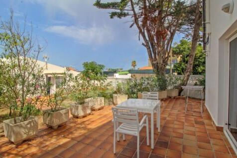Villa with tourist license in Son Vilar