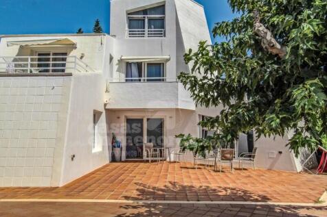 Villa with tourist license in Son Vilar