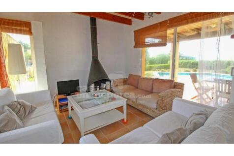 Licensed villa in Binisafua