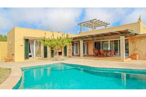 Licensed villa in Binisafua