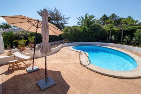 Licensed villa in Canutells - Menorca