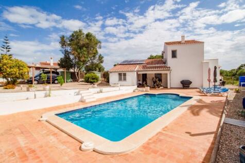 Villa with pool in Binixica