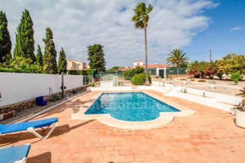Villa with pool in Binixica