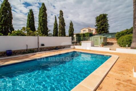 Villa with pool in Binixica