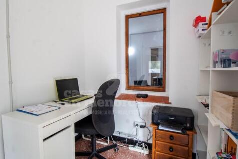 Binixica villa office
