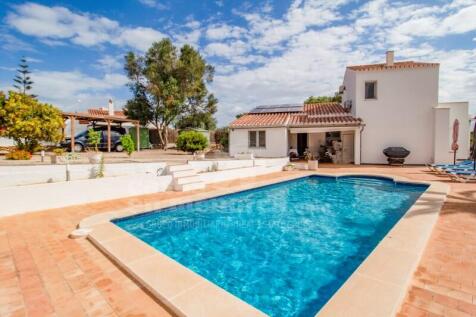 Villa with pool in Binixica