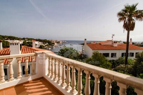 Villa with pool in Addaia