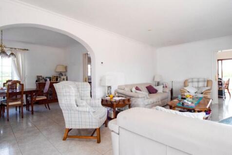 Villa with pool in Addaia