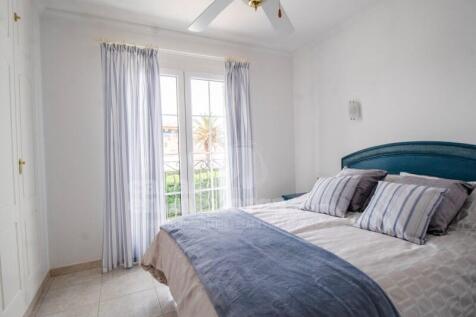 Villa with pool in Addaia