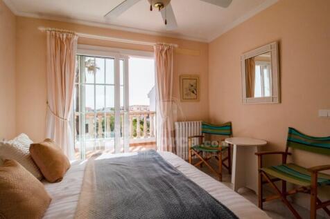 Villa with pool in Addaia
