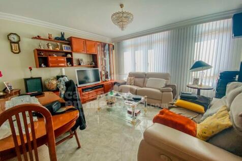 Apartment with patio and garage in Ciutadella - Living room