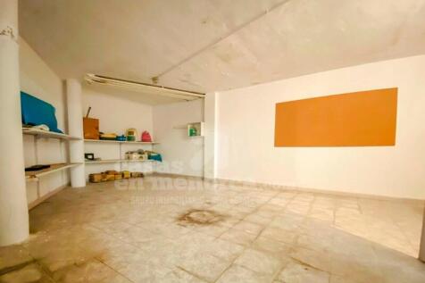Apartment with patio and garage in Ciutadella