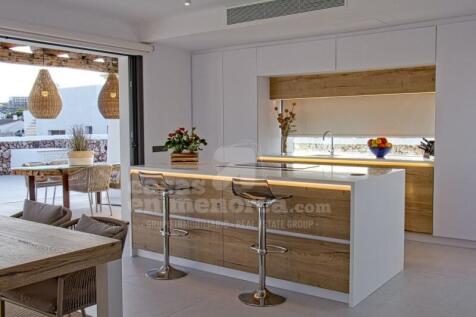 Open kitchen Villa Arenal d&#39;en Castell