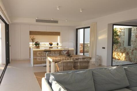 Open kitchen Villa Arenal d&#39;en Castell