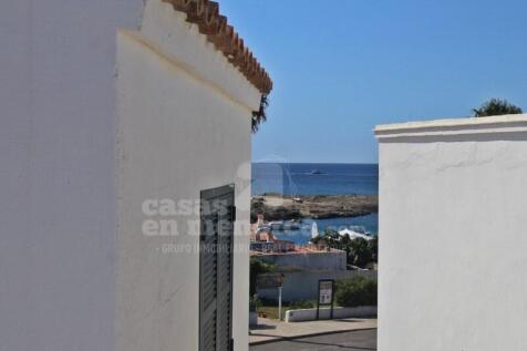 Terrace with sea views