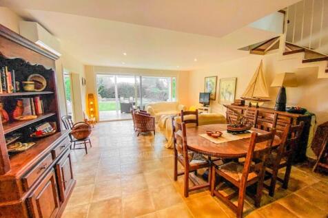 Villa in Coves Noves