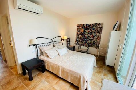 Villa in Coves Noves
