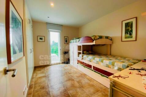 Villa in Coves Noves