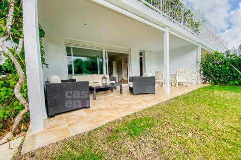 Villa in Coves Noves