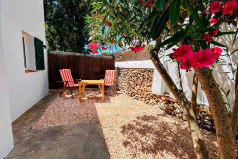 Licensed villa in Son Oleo
